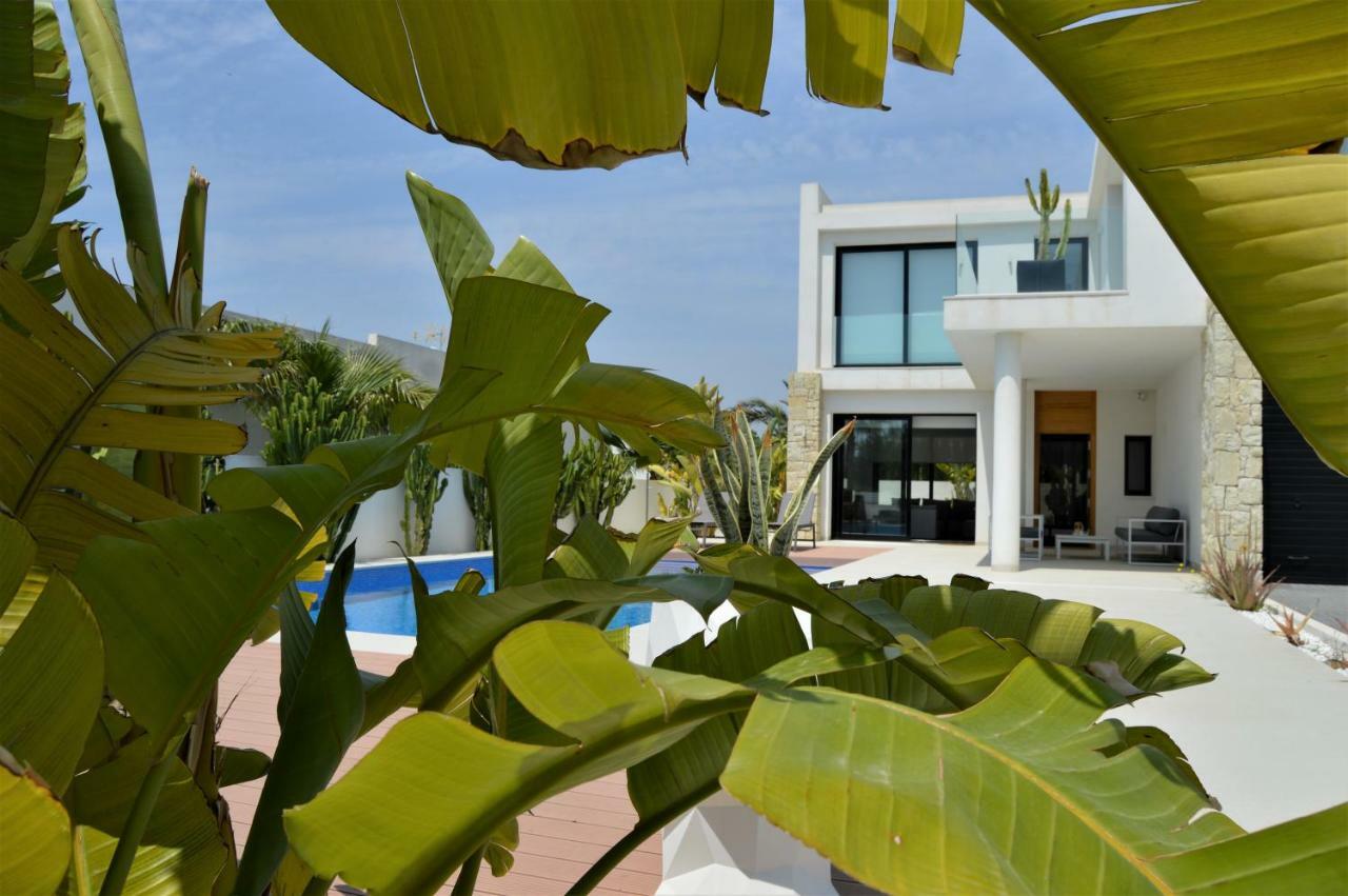 Villa With Private Pool Llobregales Dış mekan fotoğraf